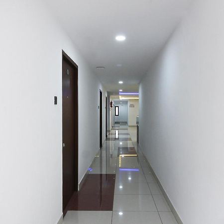 Super Mythri Hotel Near By Ecil, As Rao Nagar, Sainikpuri Maula Ali Buitenkant foto