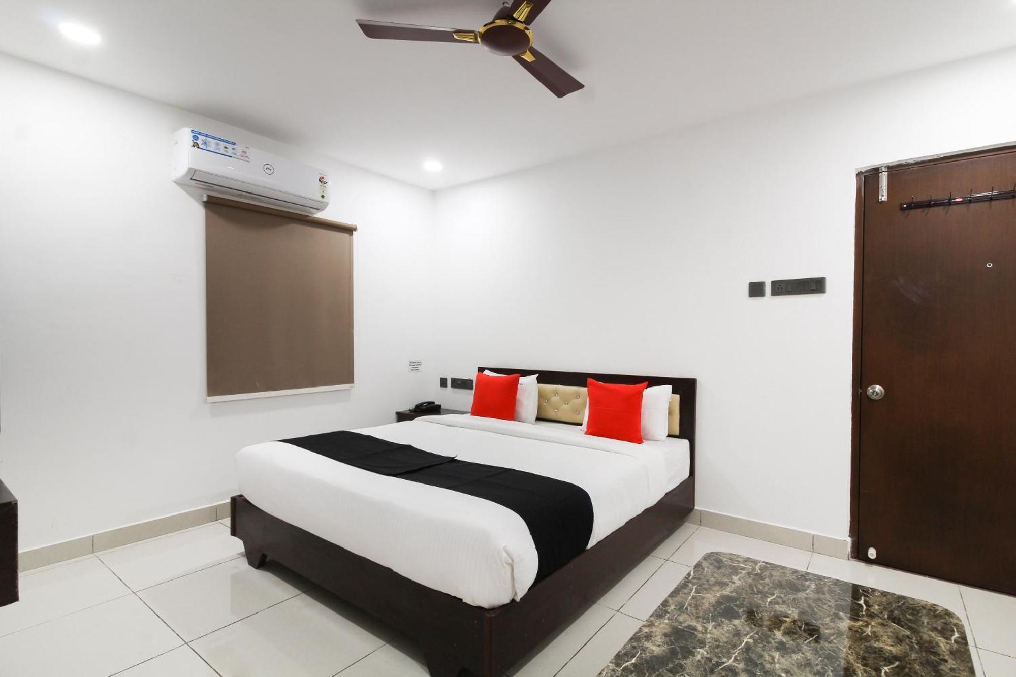 Super Mythri Hotel Near By Ecil, As Rao Nagar, Sainikpuri Maula Ali Buitenkant foto